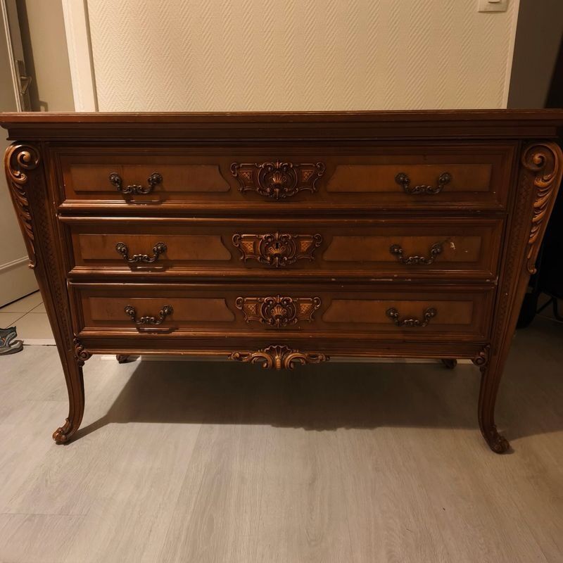 Commode
