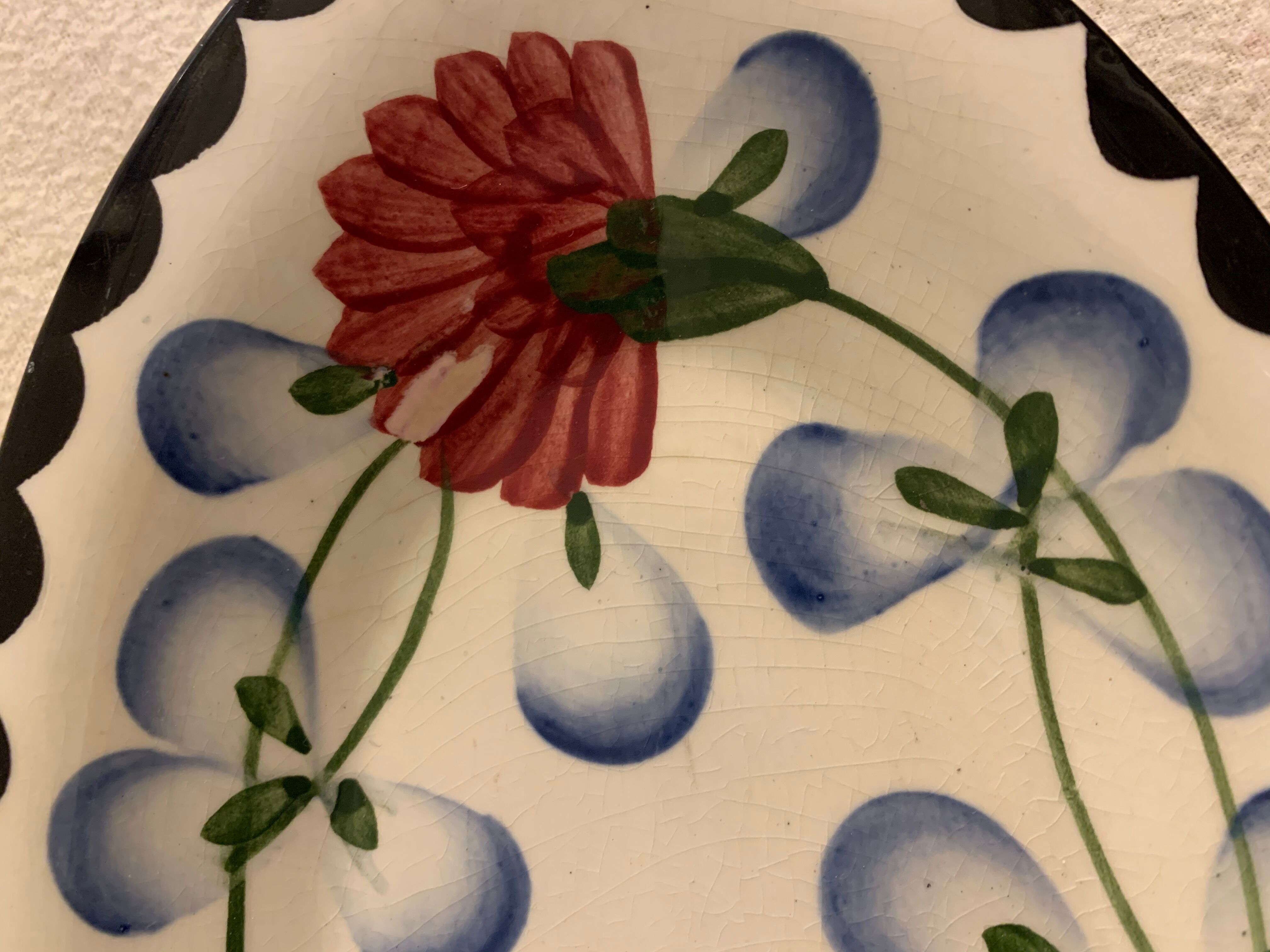 Pair of floral ravines in ancient earthenware Onnaing and CM Paris model Clovers