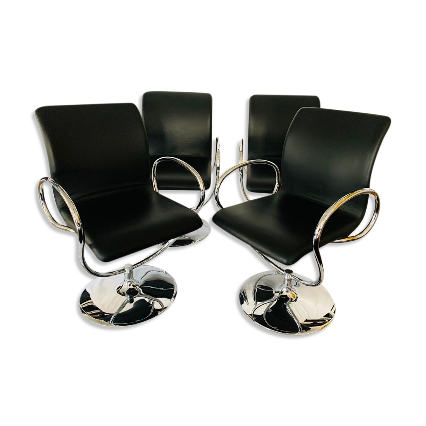 Set of 4 Tonon swivel chairs
