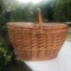 Wicker basket with lid