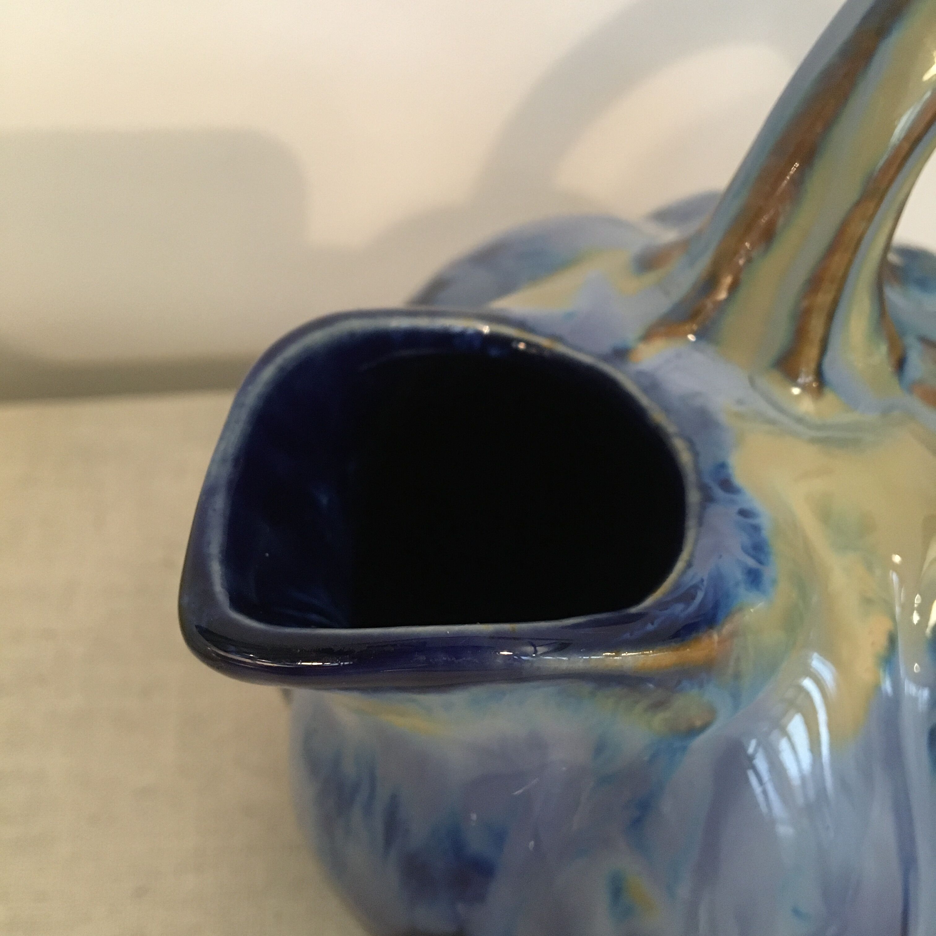 Pitcher shape melon in sandstone blue enamel Alpho