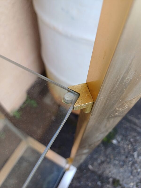 Meuble étagére Vintage Aluminium doré et Verre