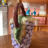 Grape bunch slip carafe