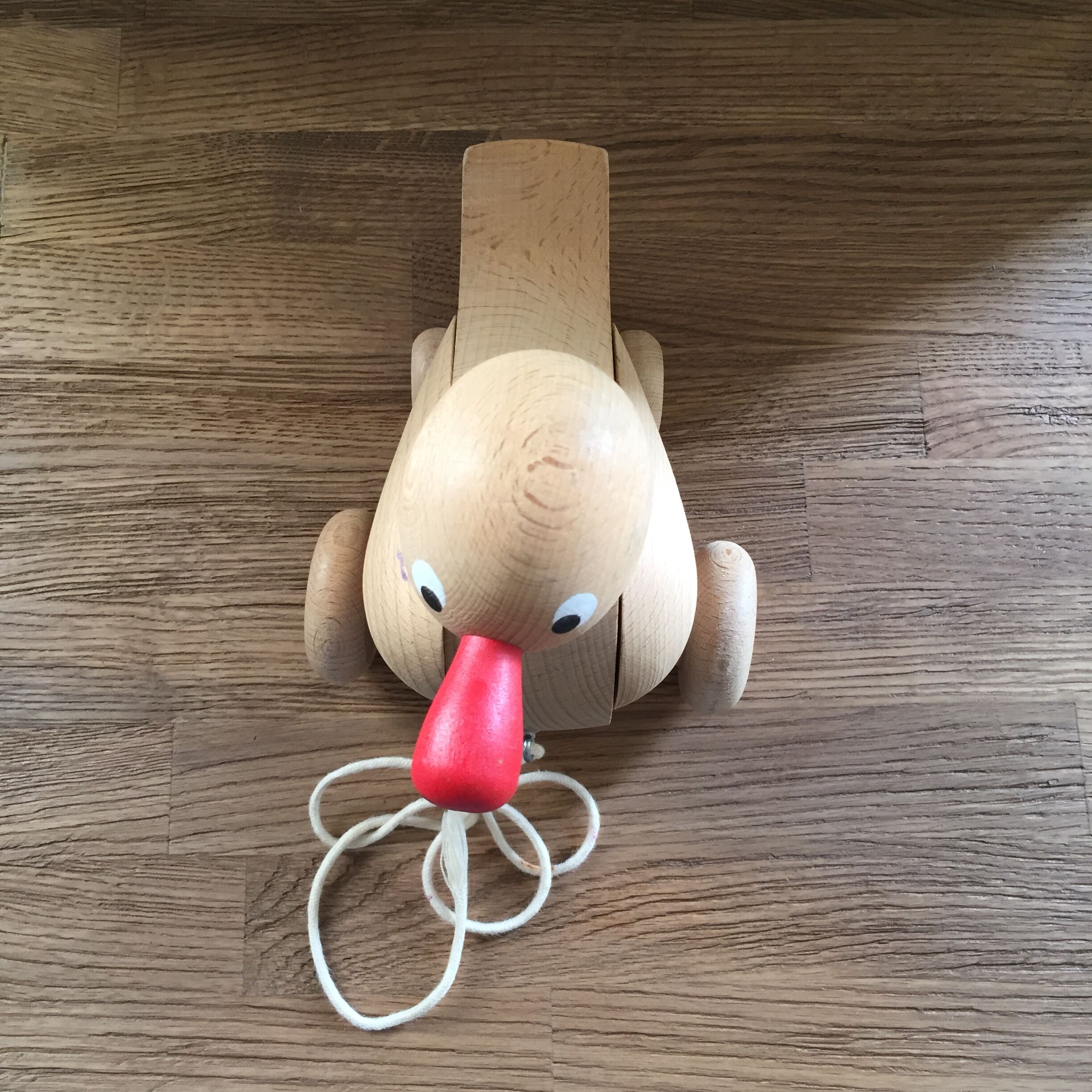 Raw wooden roller duck