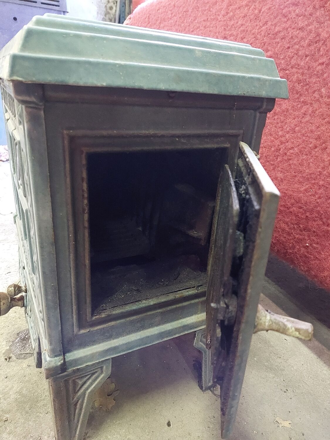 Vintage cast iron wood stove