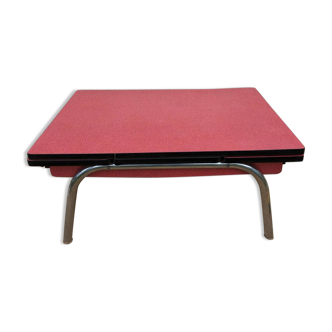 Table basse en formica rouge