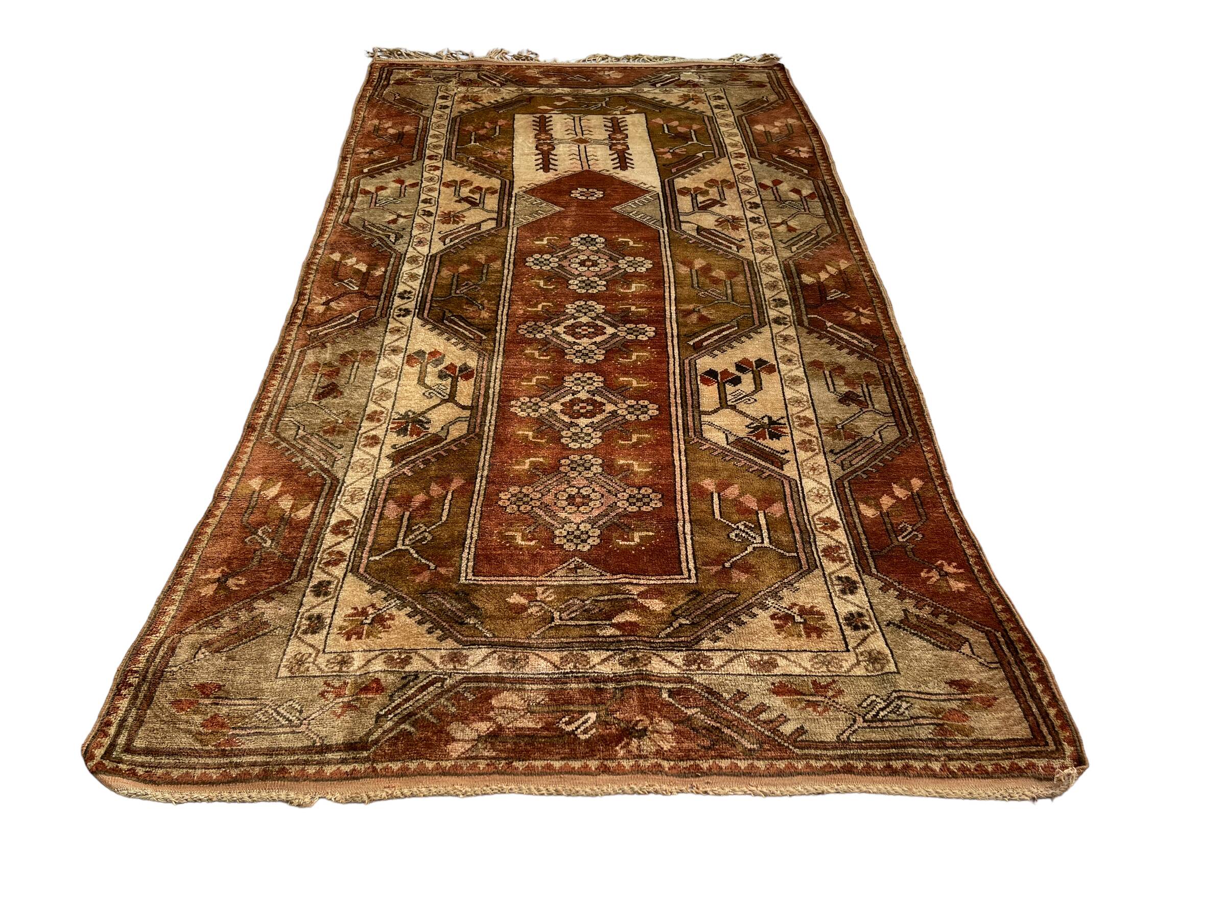 Vintage Turkish Milas Rug , 250 x 133 cm