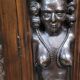 Important carved wooden library in Renaissance style, dating from the 19th century.