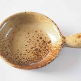 Sandstone water butter assembly