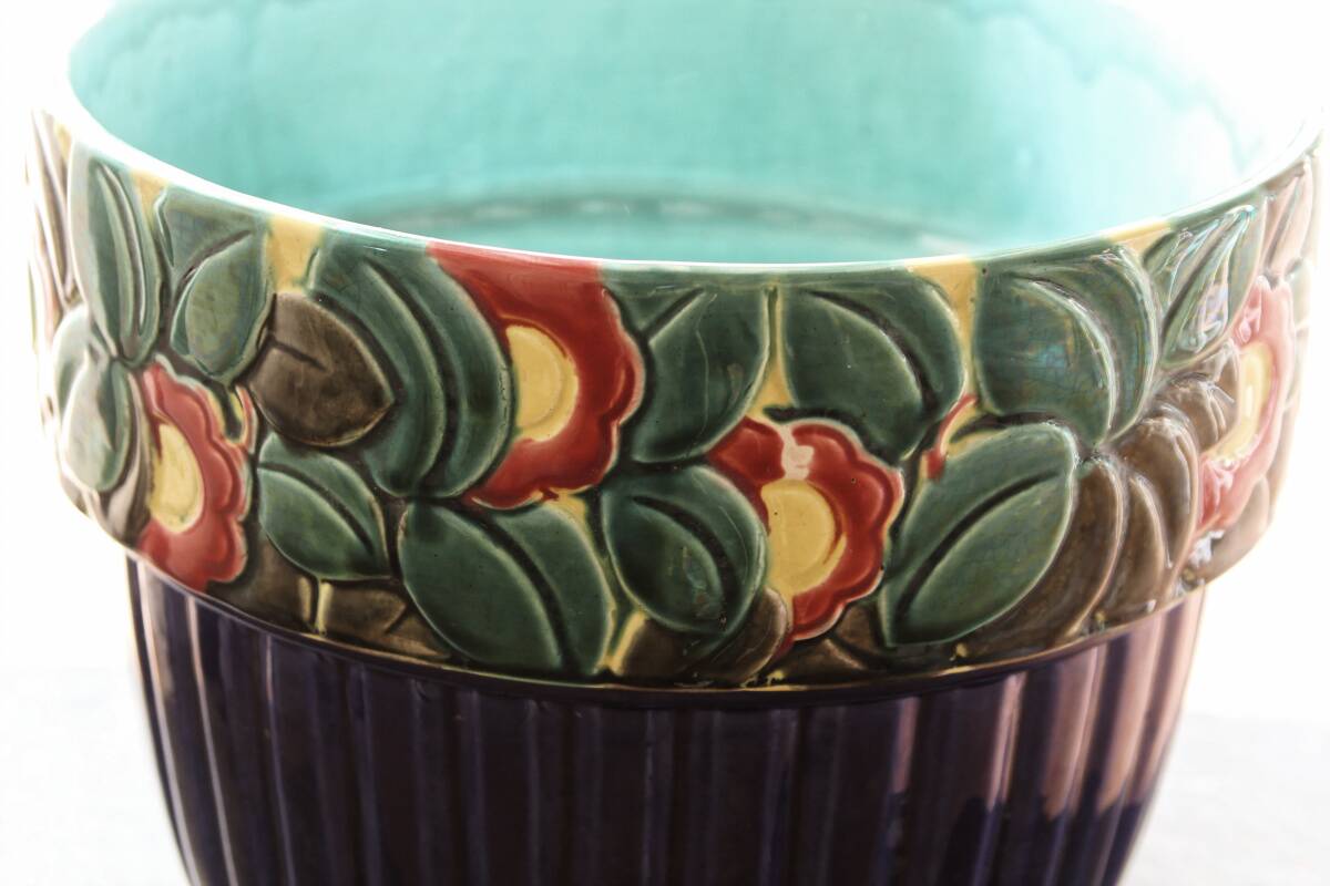 Art deco slip planter, Orchies