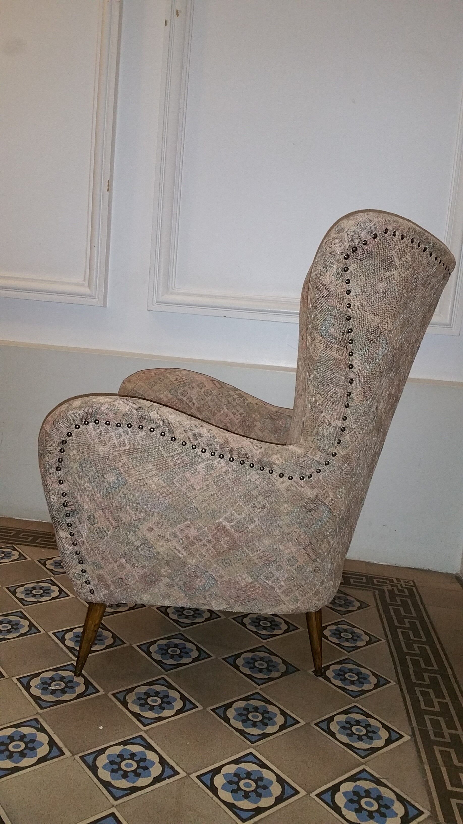 Paolo Buffa Wing chair design flesh organic Italian