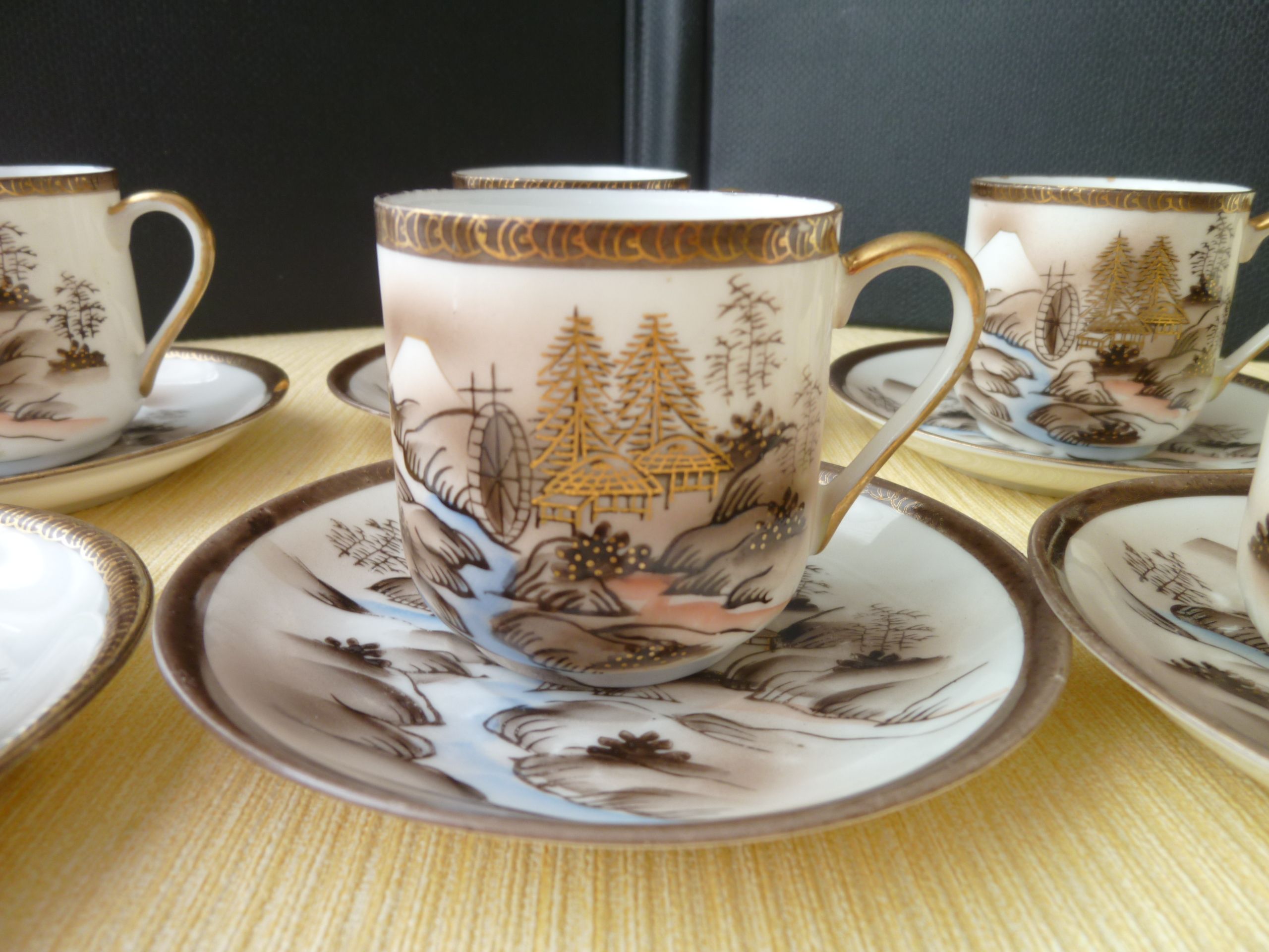 Set of 6 mocha coffee cups made of Japanese porcelain