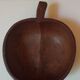 Coupe pomme en teck
