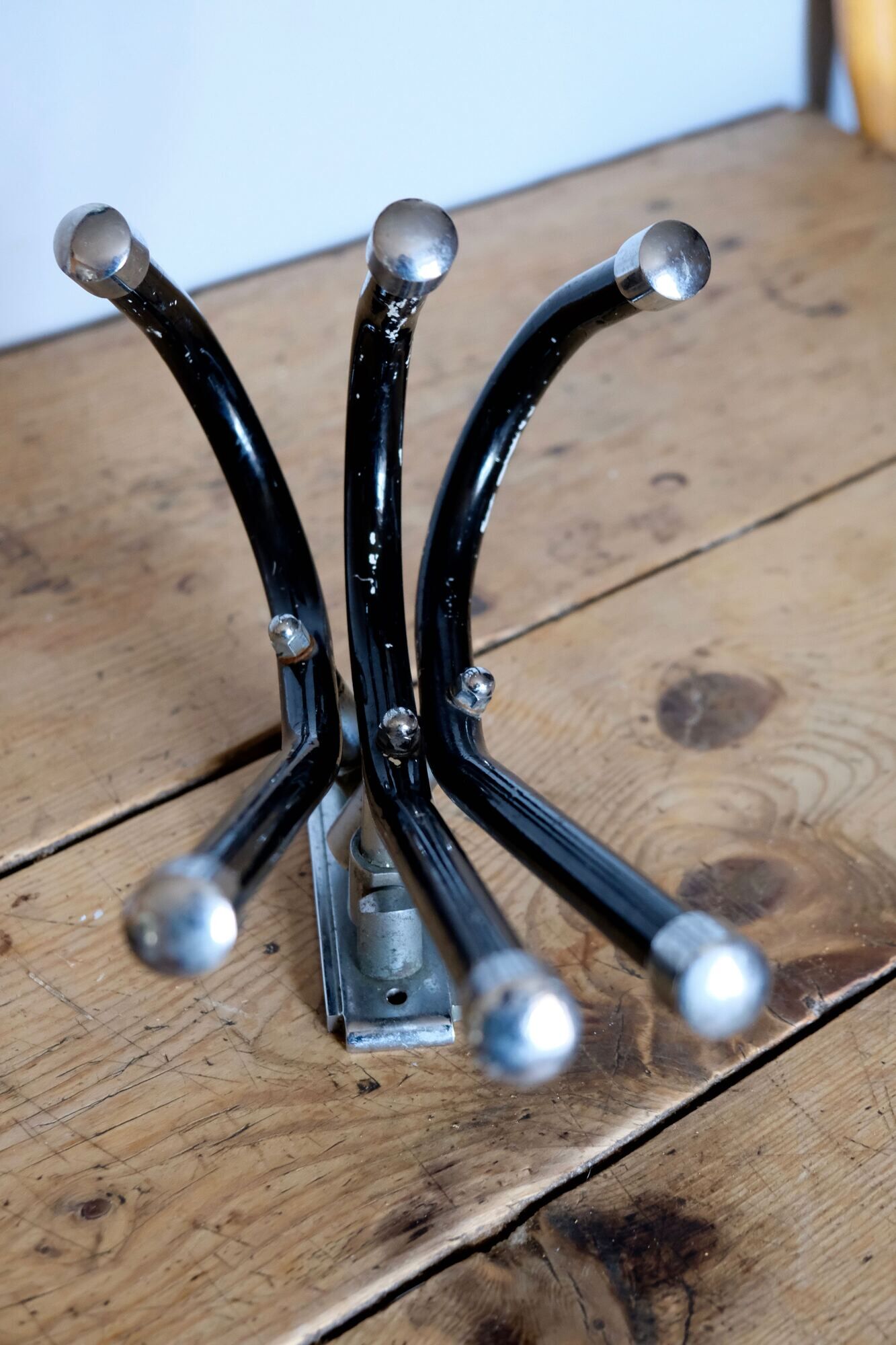 1940s/50s Articulated metal wall hanger