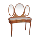 Old kidney dressing table