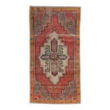 2x3 Red Beige Classic Vintage Rug, 43x82Cm