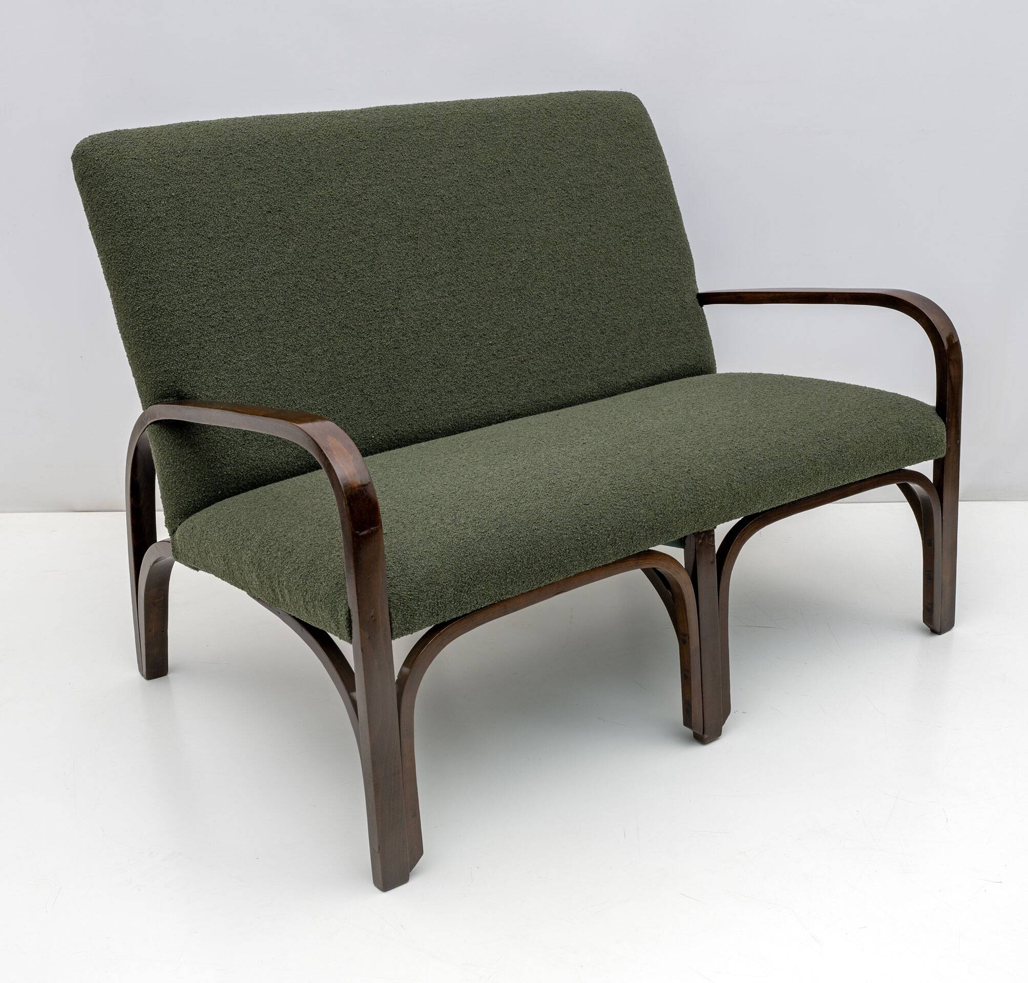 Ensemble Art Déco italien Bouclè vert composé de deux fauteuils et d'un petit canapé, années 1930