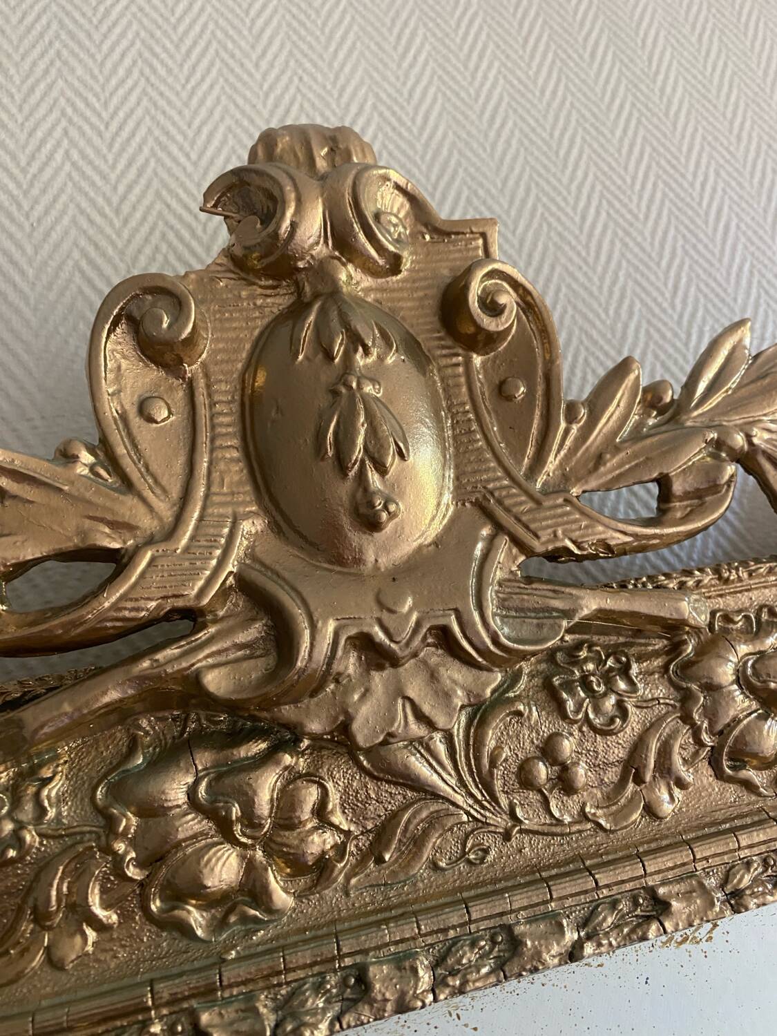 Large gilded patinated Louis XV mirror