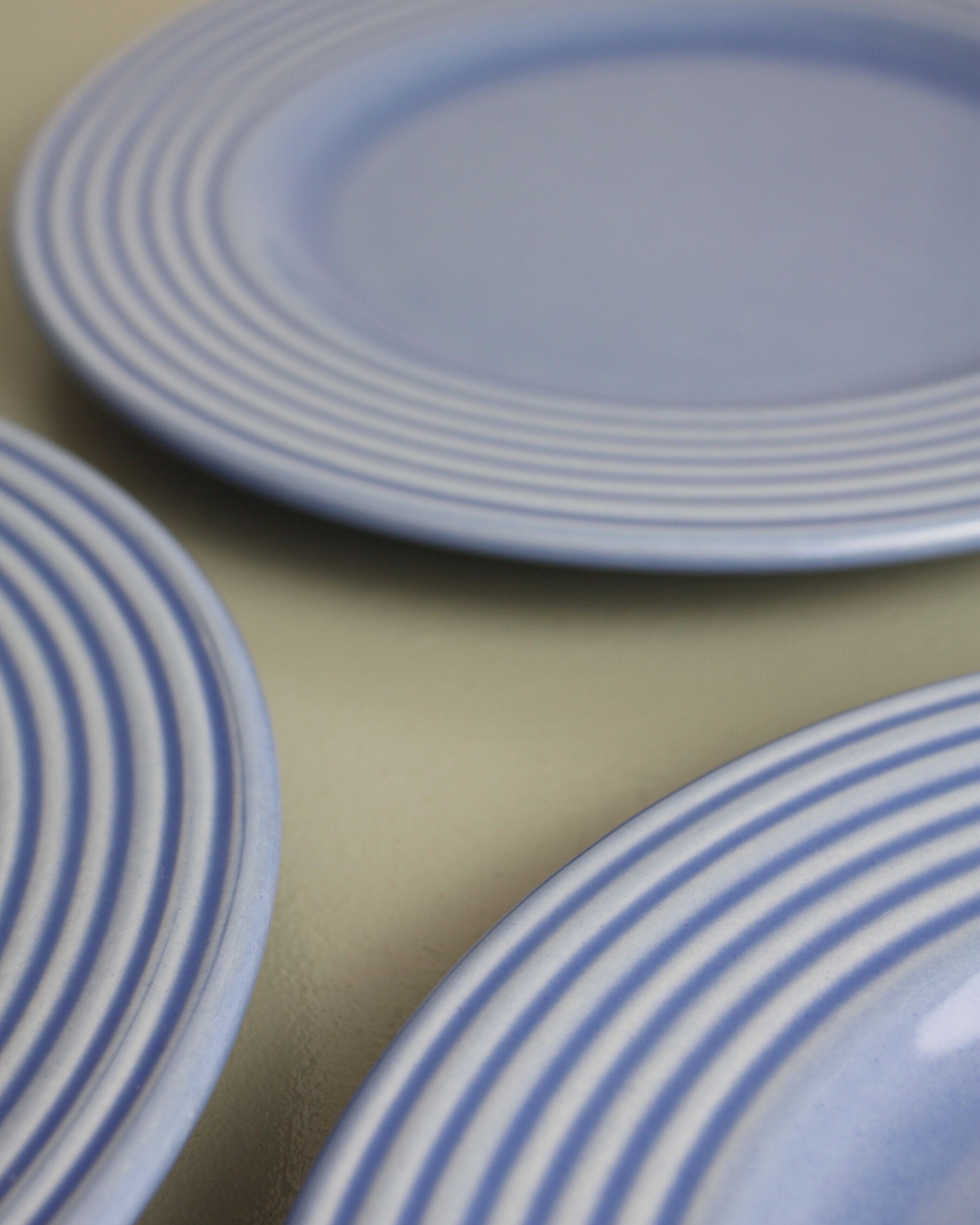 Set of 6 blue ceramic plates