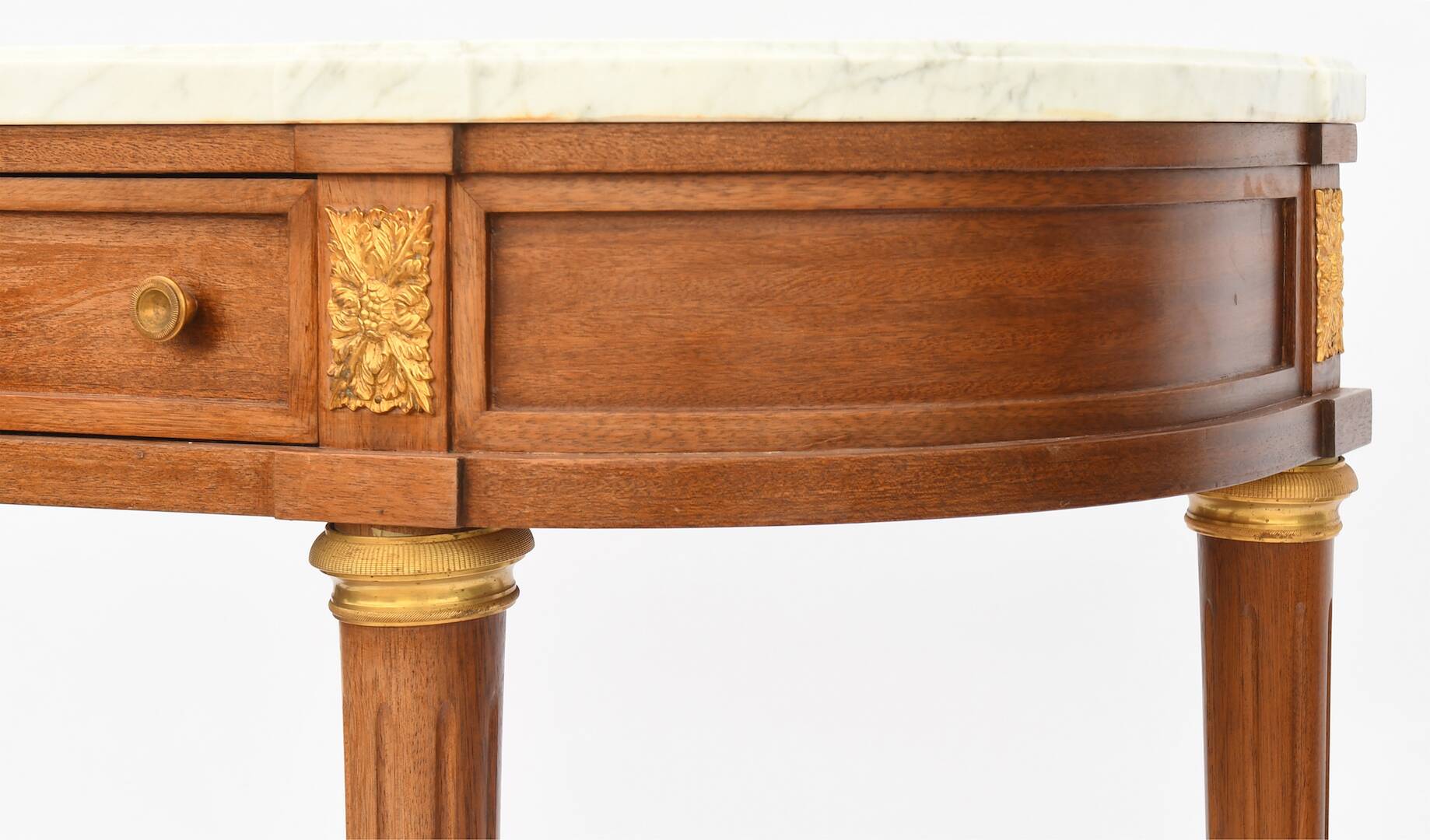 Console de style Louis XVI