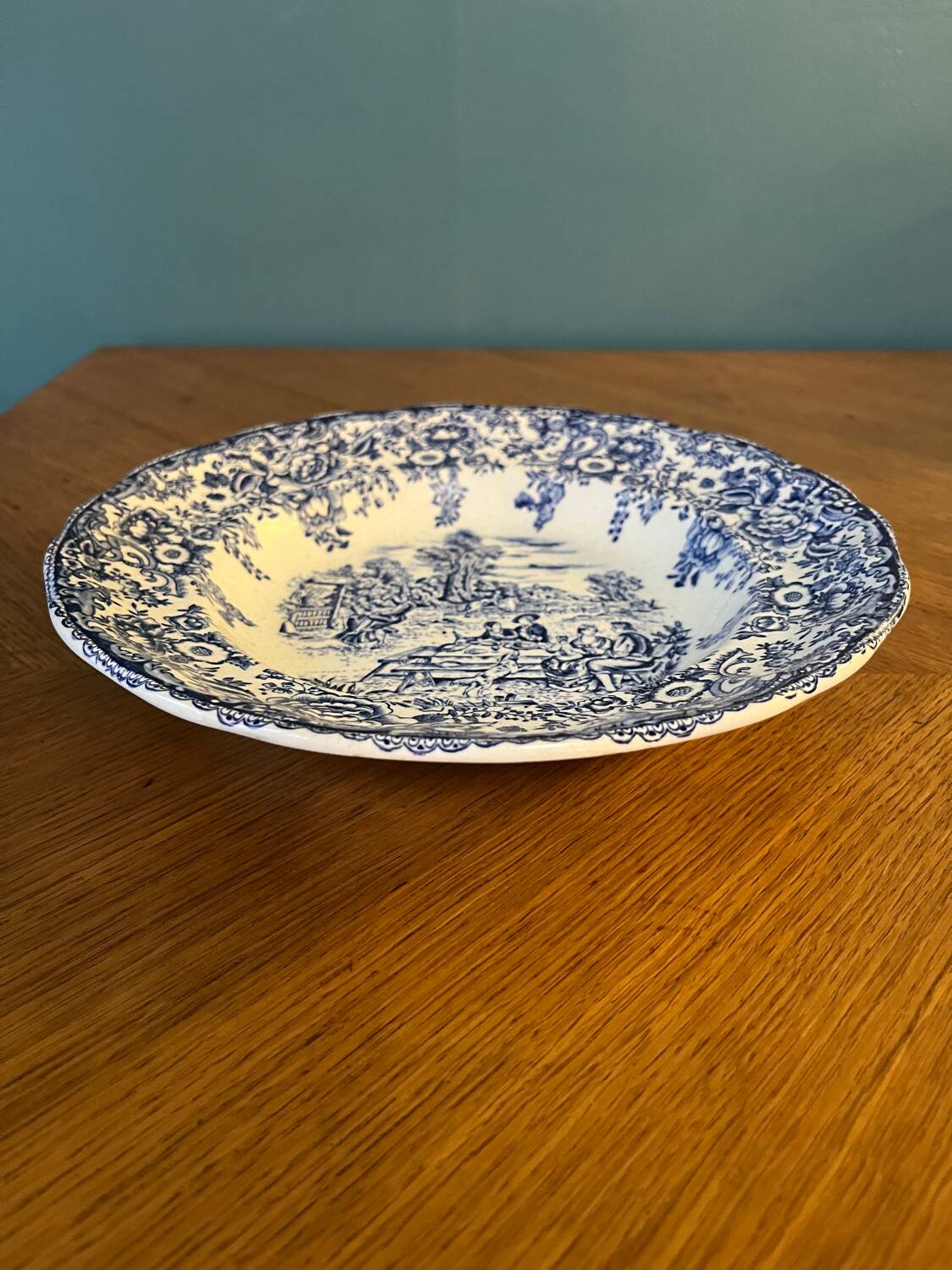 6 BP porcelain soup plates