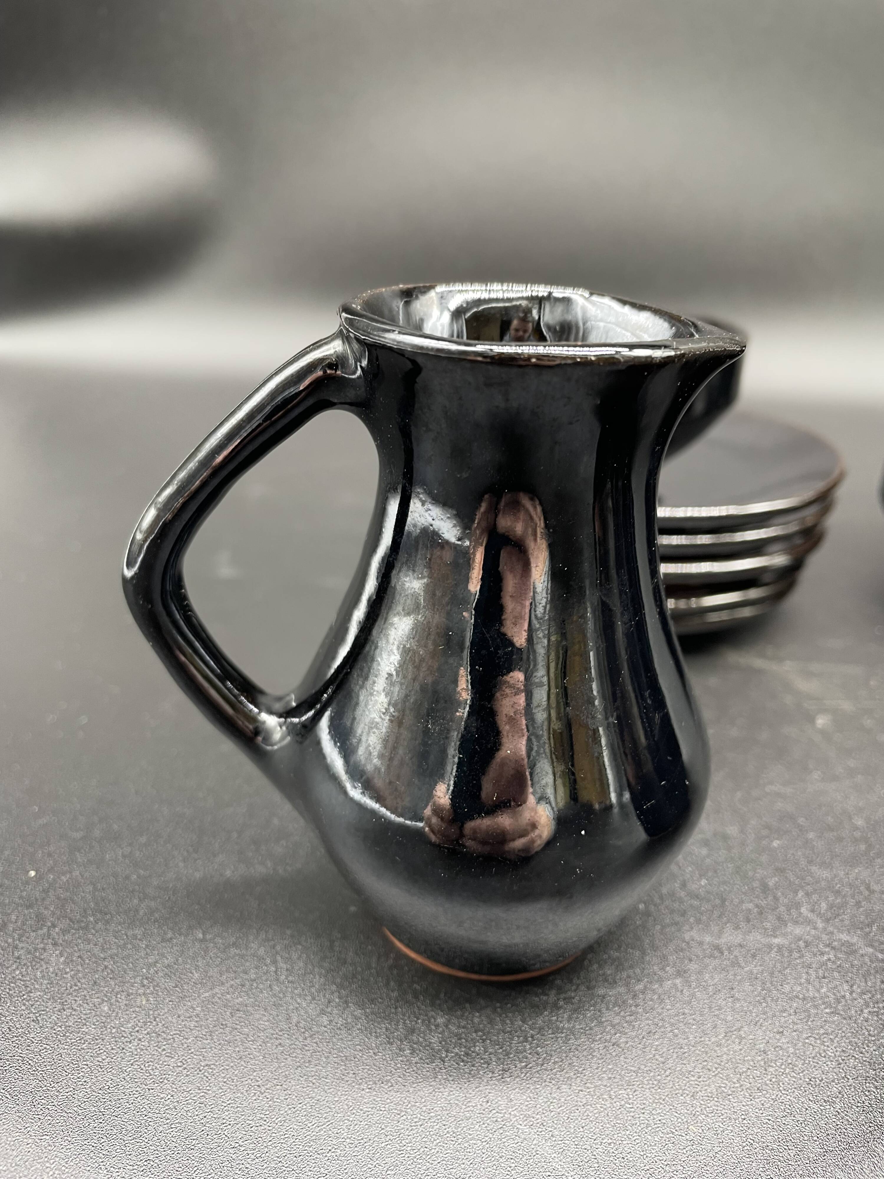 Brutalist black ceramic coffee service – Modernist design