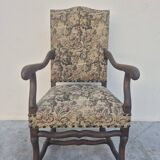 Louis XIII style armchair in walnut