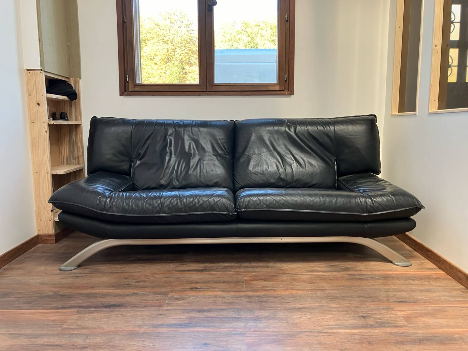 Nicoletti Italian black leather sofa