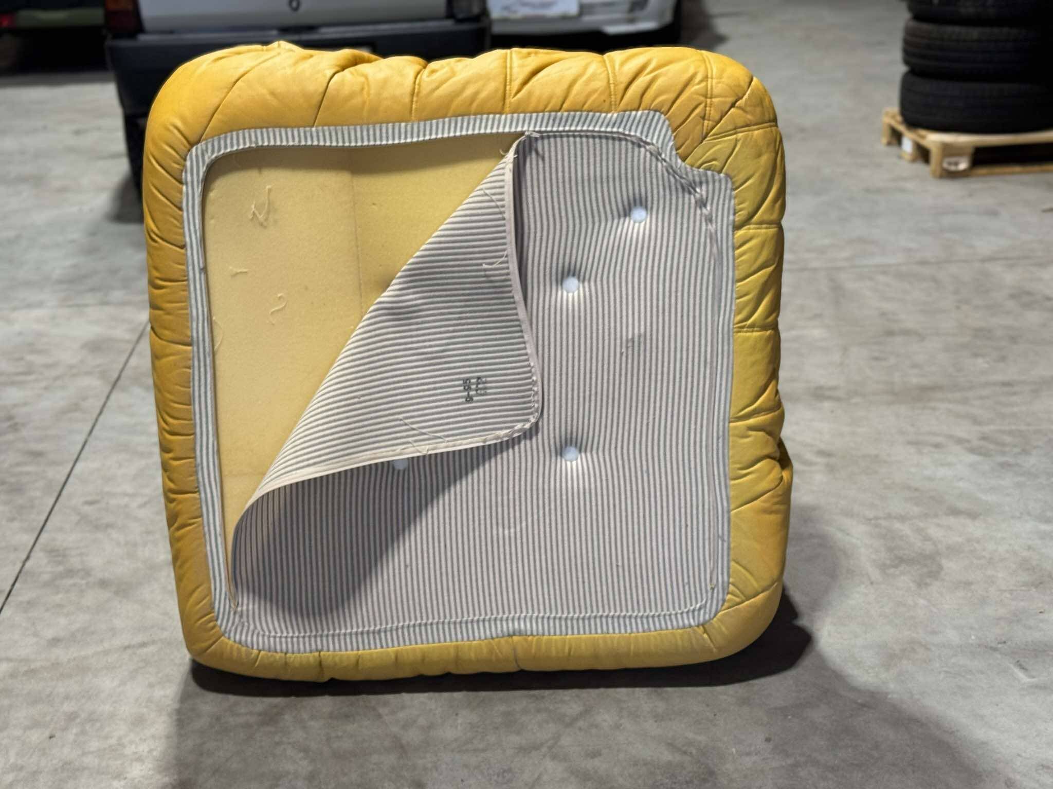 Togo - ligne roset - yellow leather