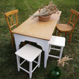 Farm table