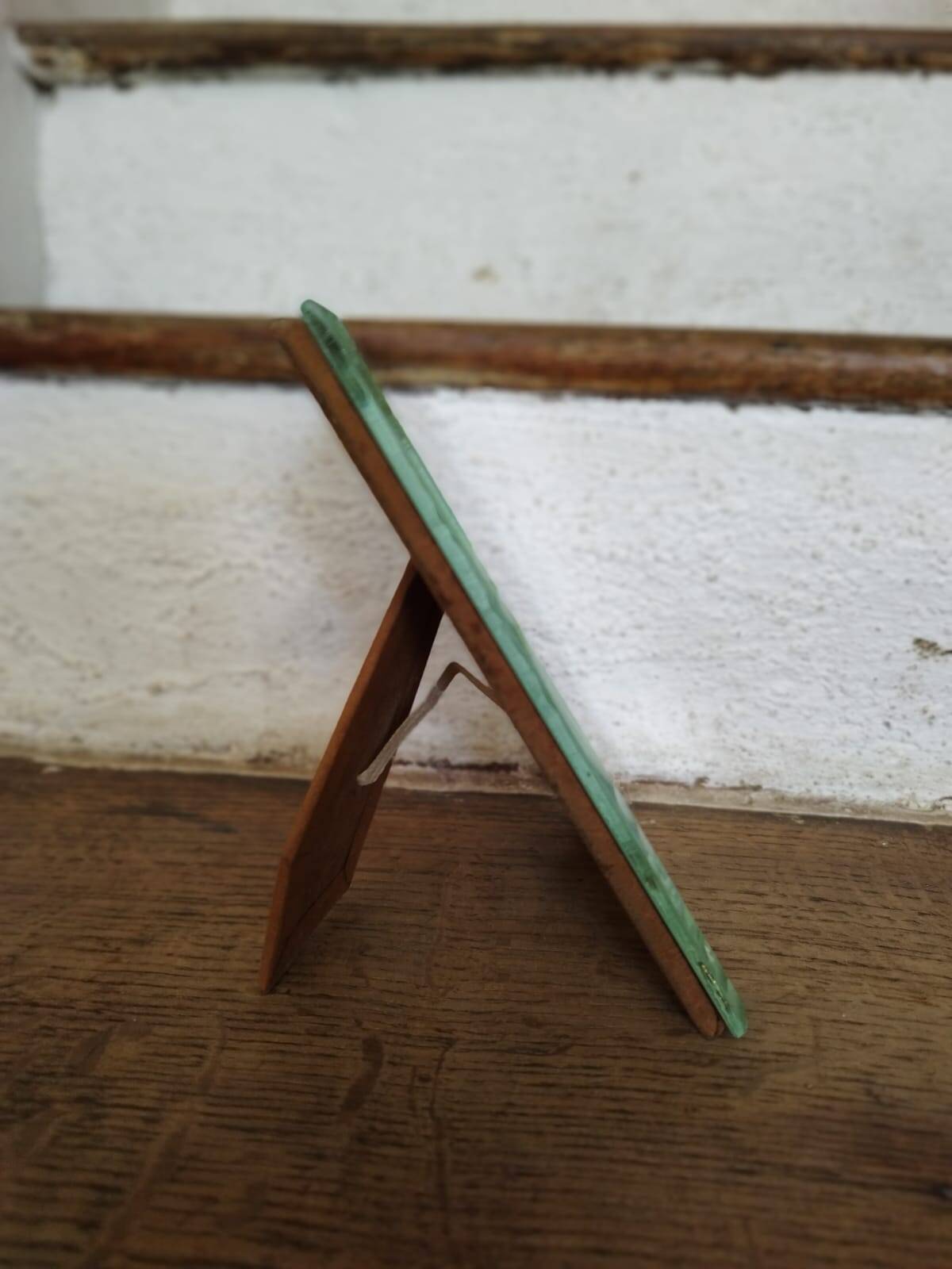 Beveled mirror photo frame to stand, suede back