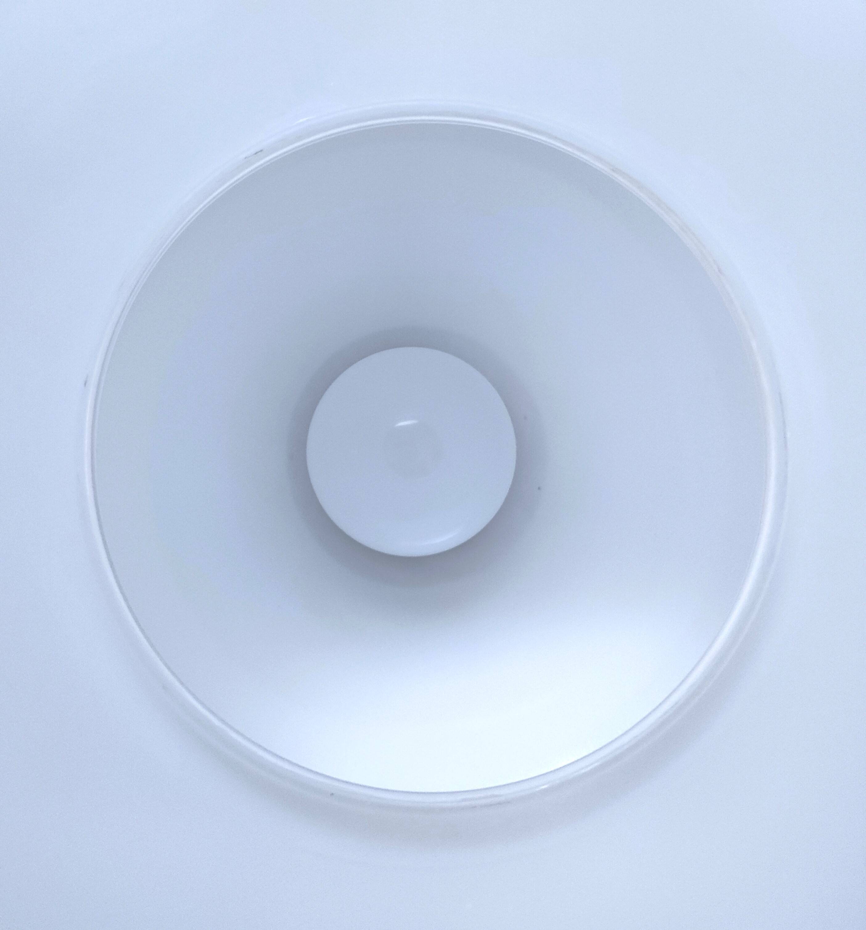 Suspension verre opalin et bois design années 70