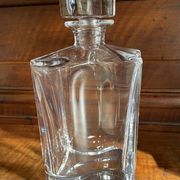 Carafe à whisky en cristal galbé