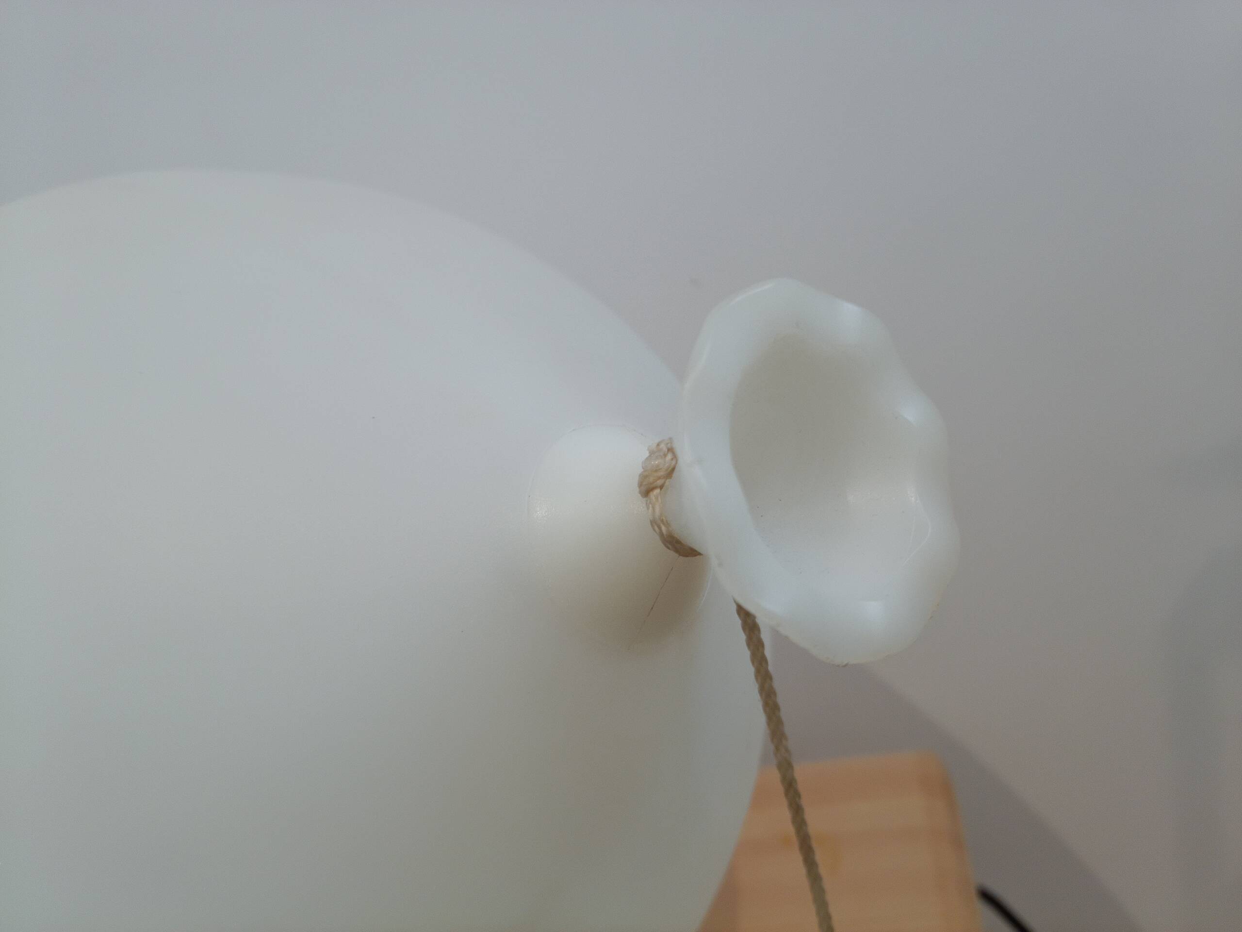 lampe ballon du designer Yves Christine produit par Bilumen Italie 1975