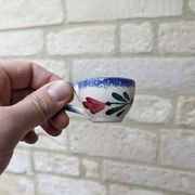 Ensemble de 6 petites tasses style Quimper, Bayeux, Rouen
