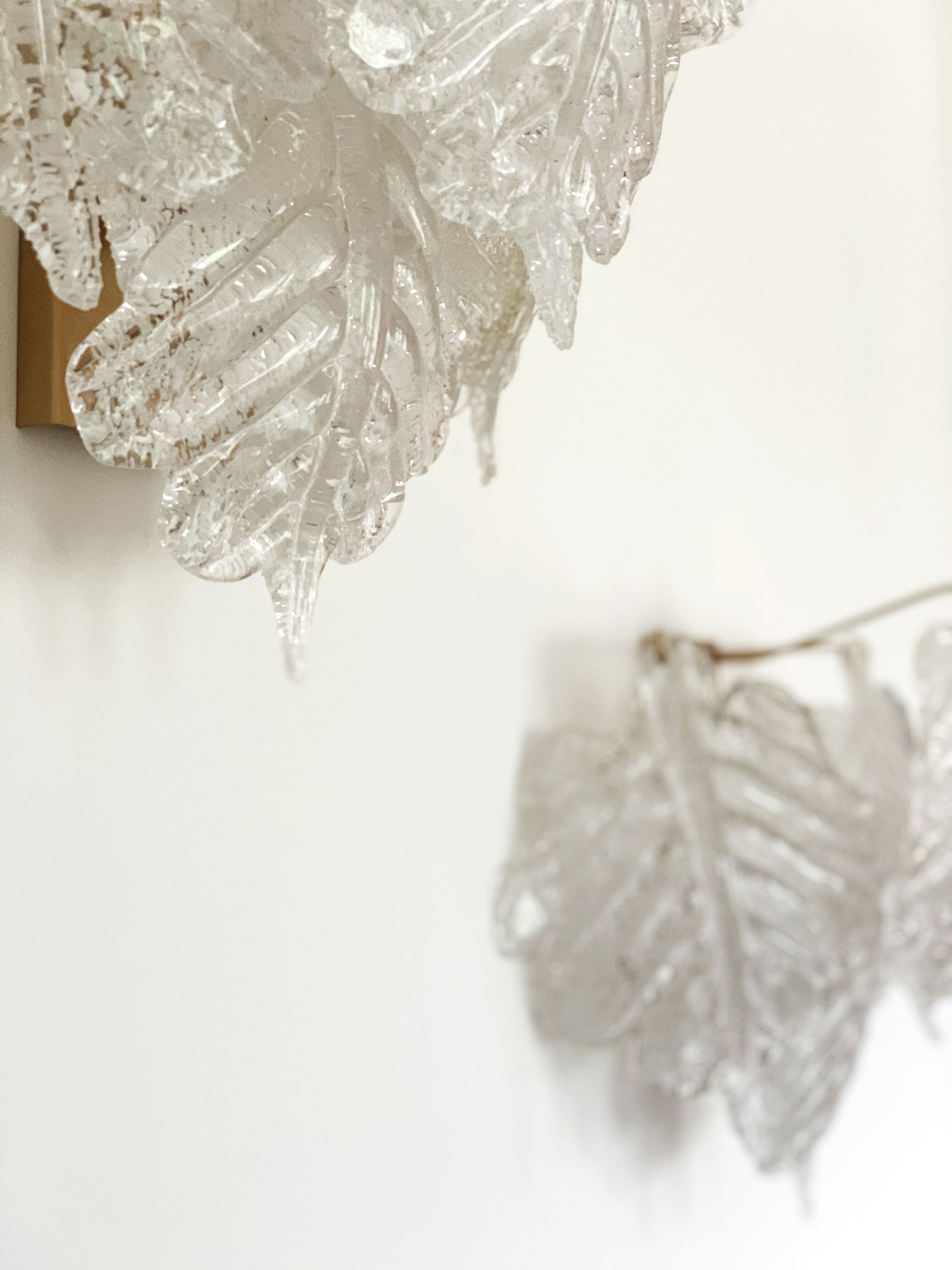 Paire d'appliques en feuilles de verre de Murano