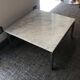 Table basse en marbre et chrome
