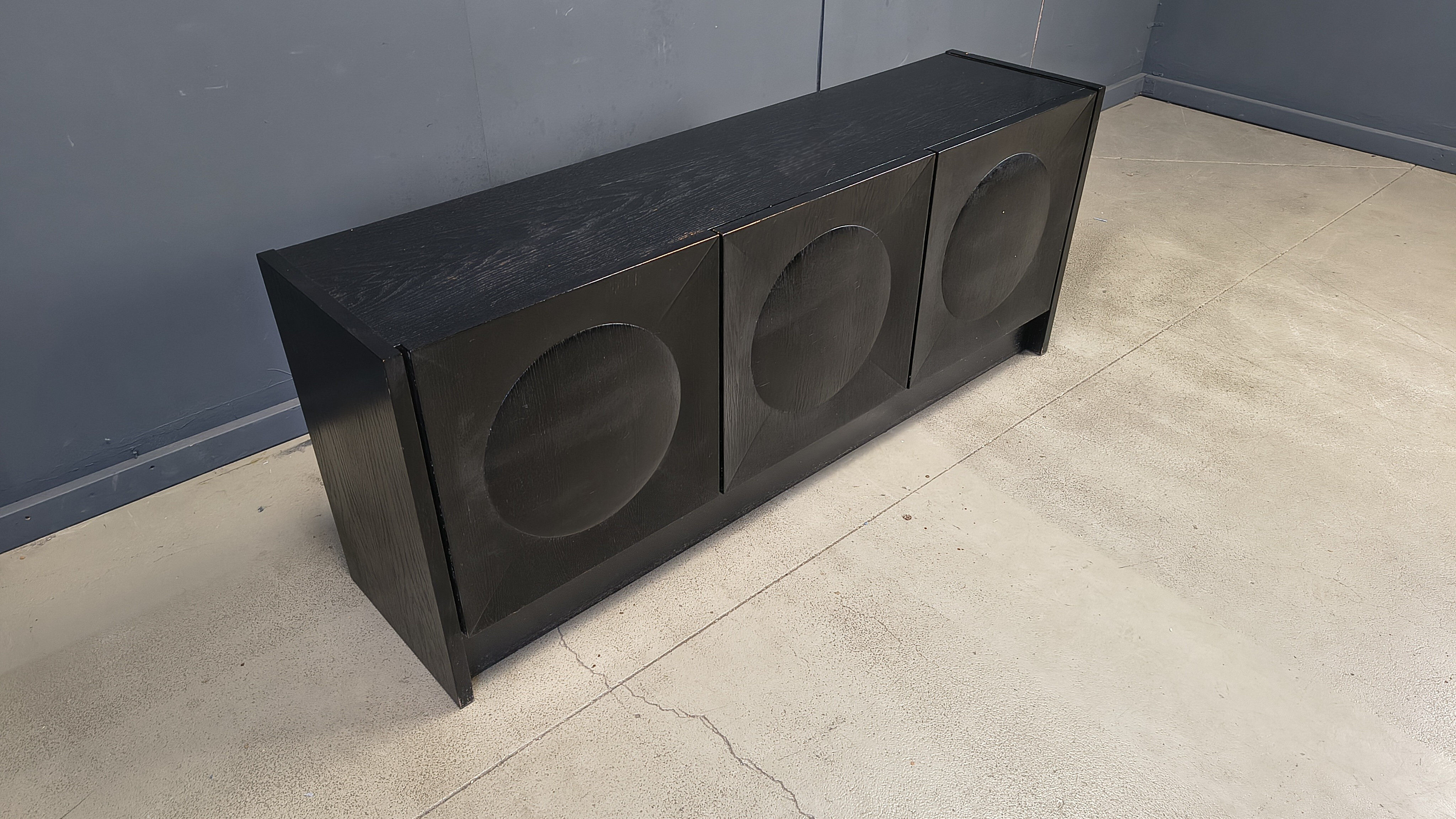 Buffet brutaliste noir, années 1970