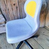 90's waiting chair