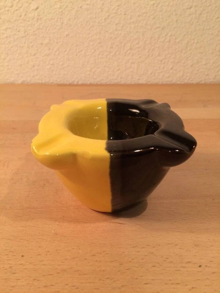 Cendrier céramique bicolore jaune et noir années 50 vintage