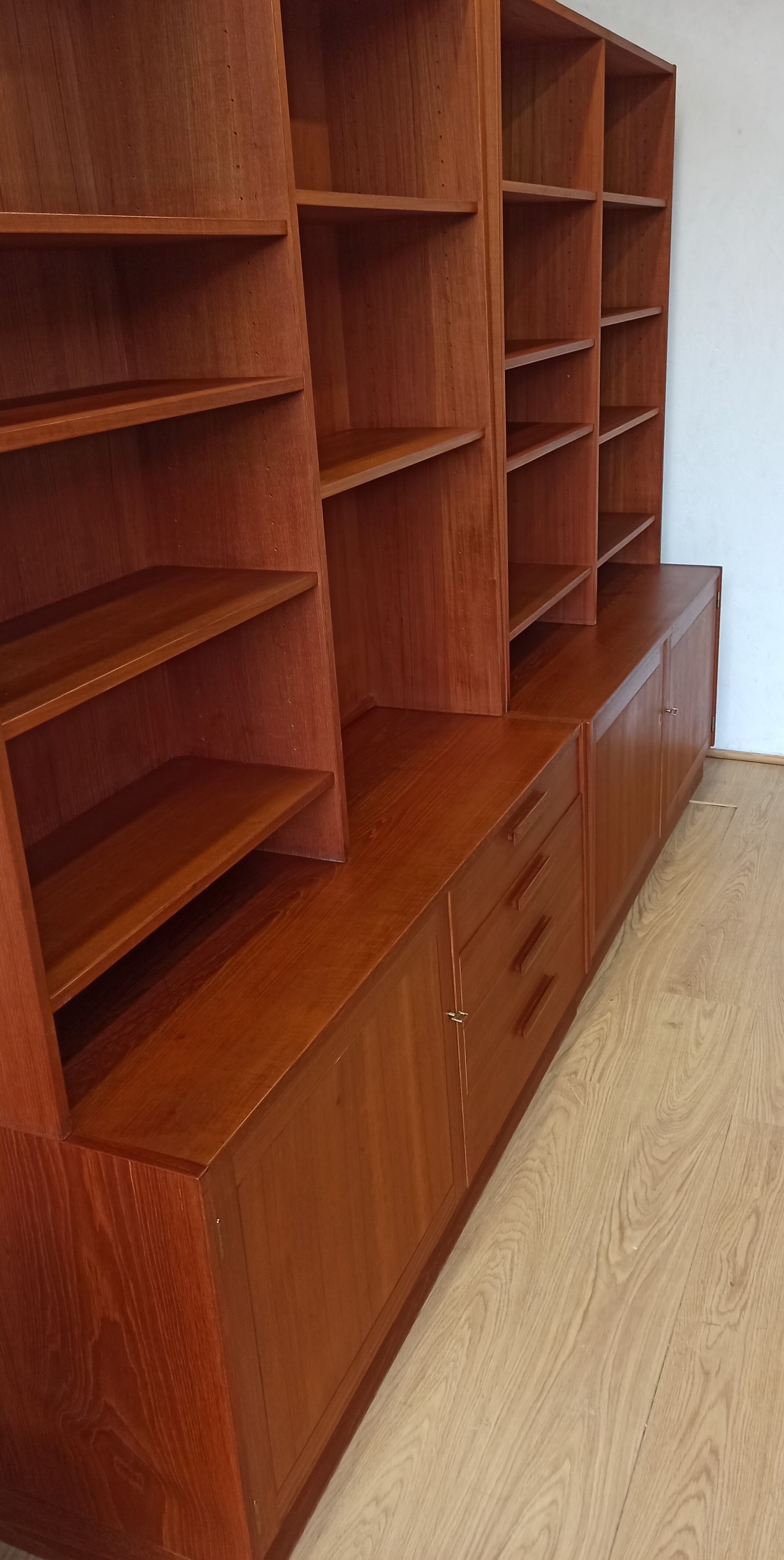 Bookcase by Nils Jonsson for Troeds, 1960