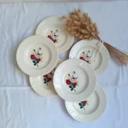 Assiettes creuses à fleurs