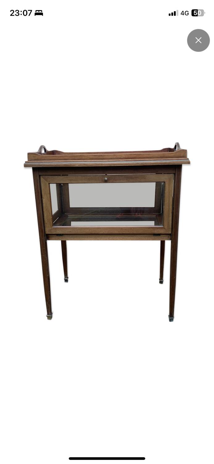 Glass tea table with its tray