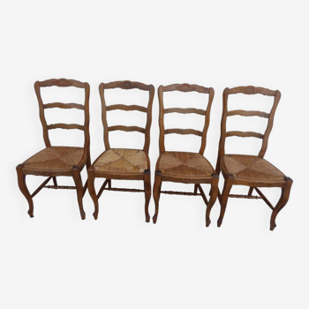 4 high-backed straw chairs in solid oak wood – Very good condition –