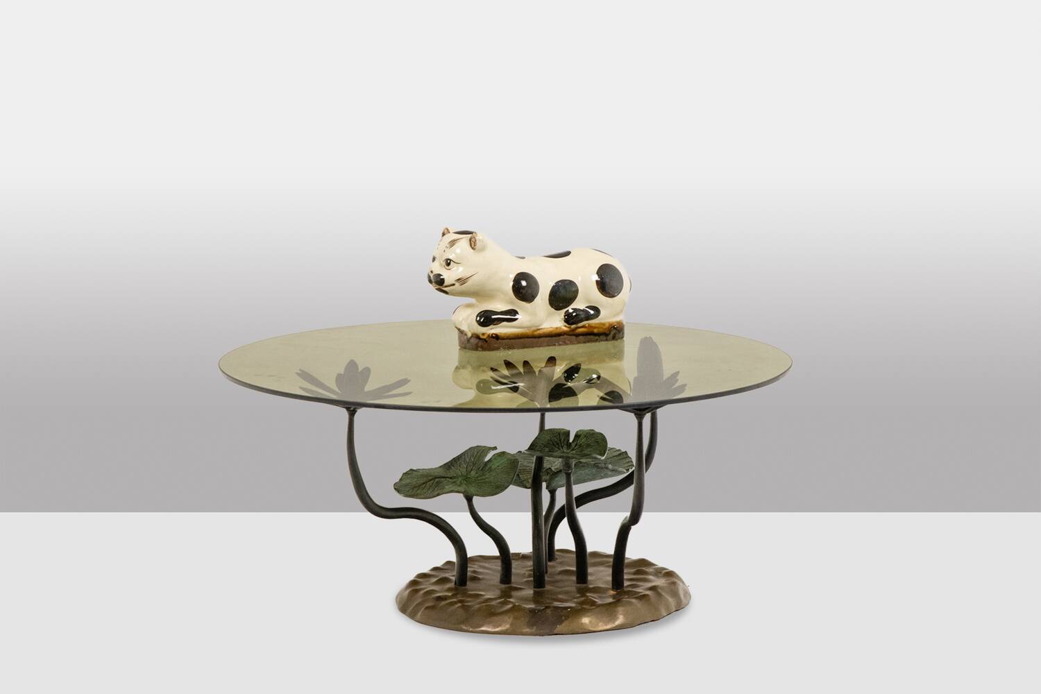 Table basse nénuphar en bronze à deux patines, années 1970