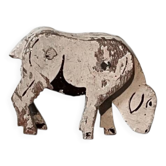 Wooden figurine, farm animals, the sheep. Vintage toy.