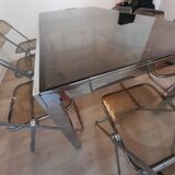 Table and chairs set