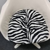 Vintage fiberglass swivel chair by Maurice Burke for Akana