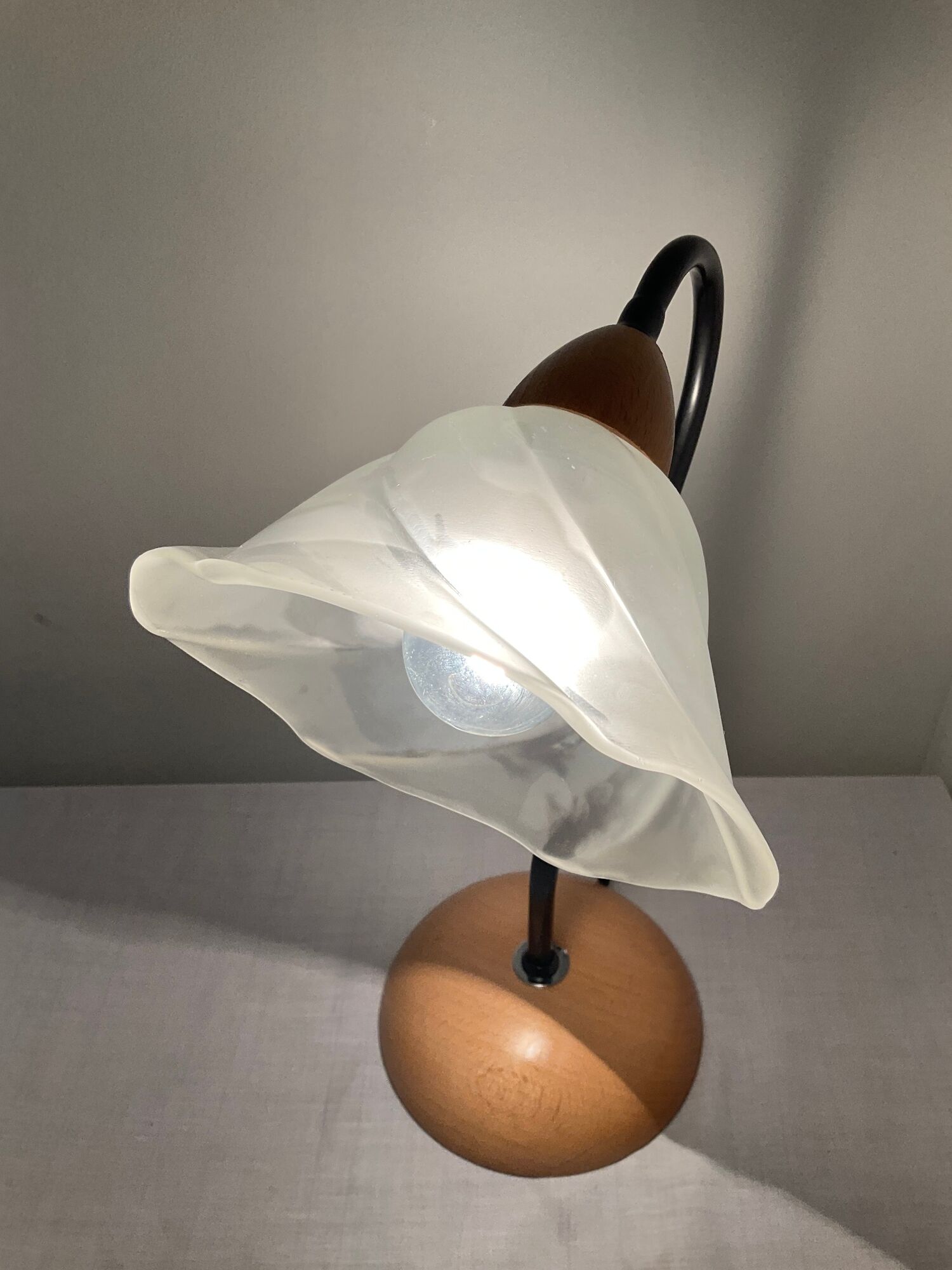 Vintage lamp from the 80s in wood and metal