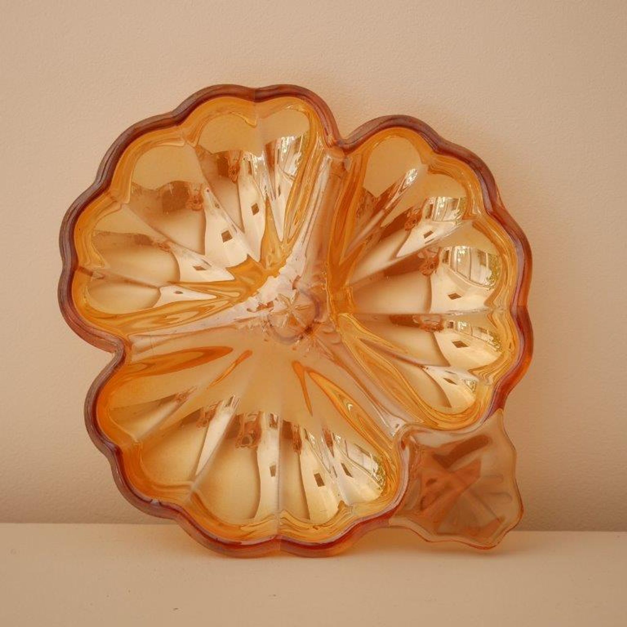 Vide-poche fleur orangé irisé